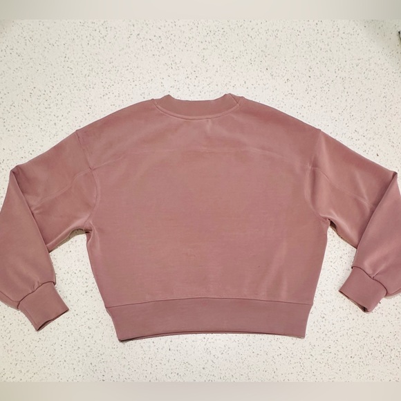 NWOT Lululemon Softstreme Perfectly Oversized Cropped Crew Twilight Rose Size 0 - Picture 6 of 7